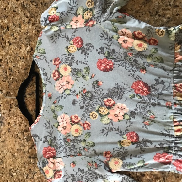 Amelia James Maxi Dress - Picture 2 of 2